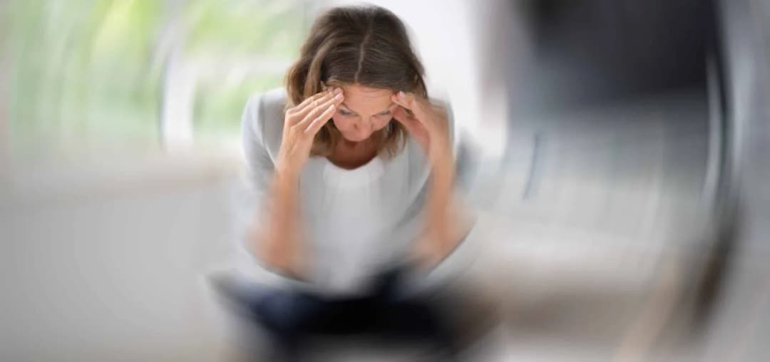 Przyczyny zawrotów głowy: co je wywołuje i jak ich unikać